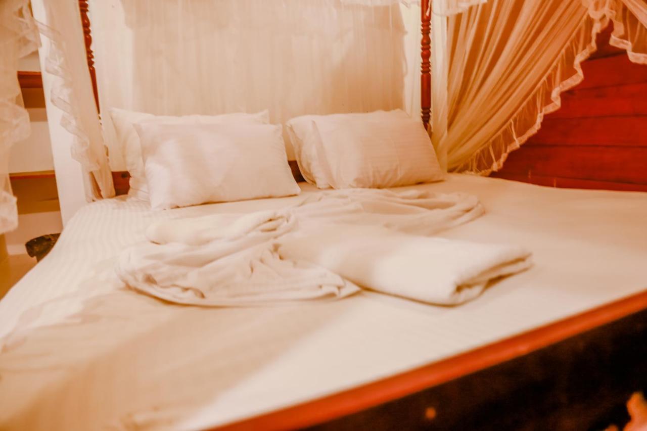 Coral Beach Hotel Mirissa Ngoại thất bức ảnh