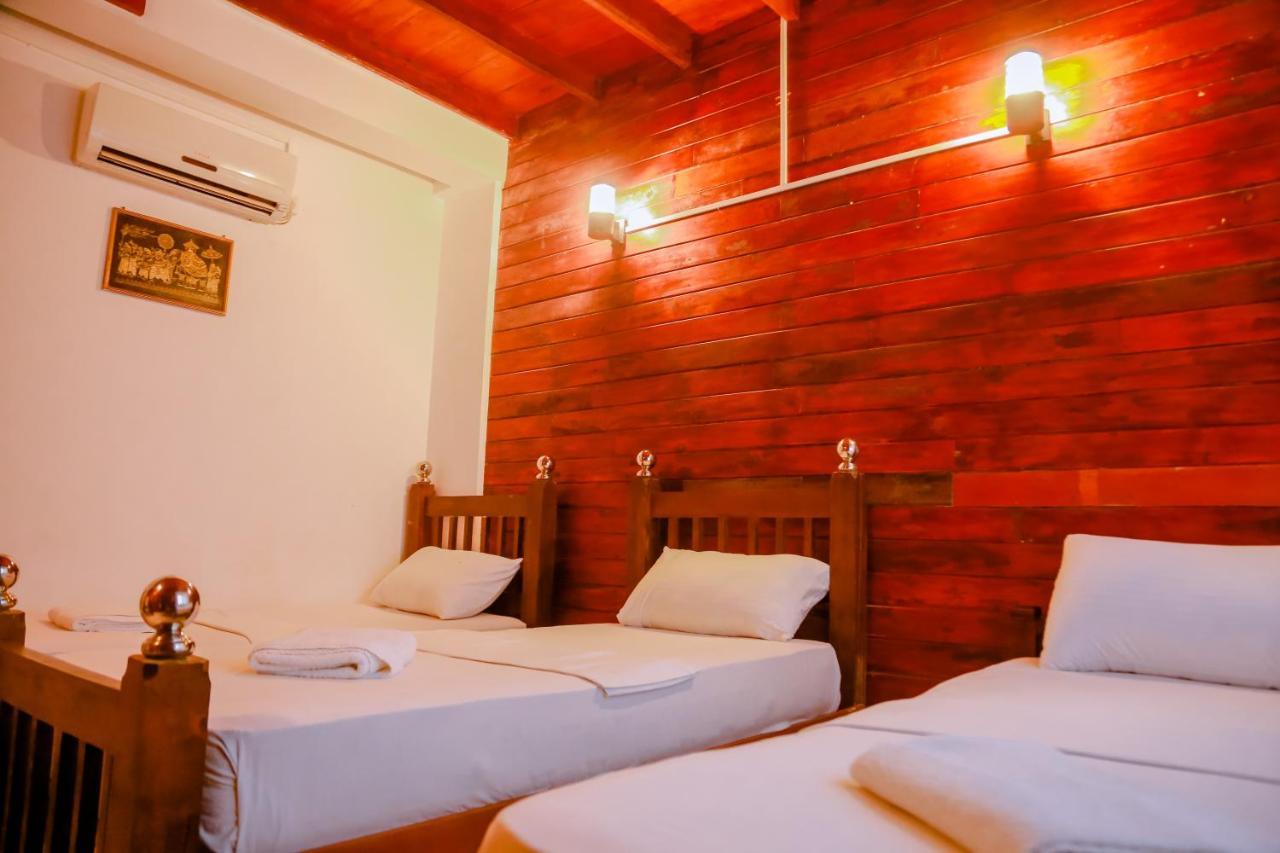 Coral Beach Hotel Mirissa Ngoại thất bức ảnh