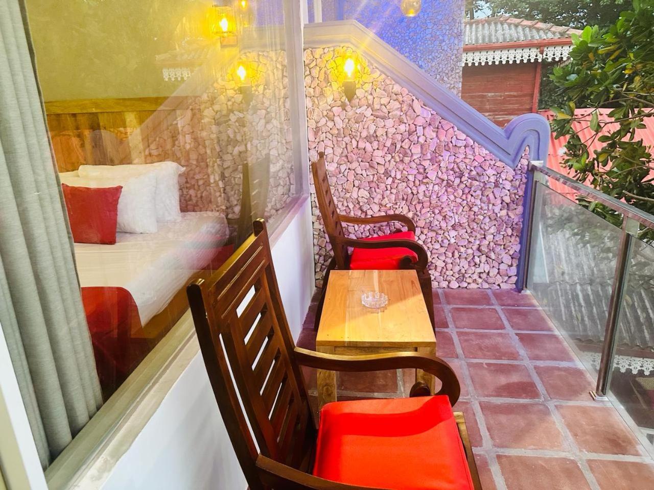 Coral Beach Hotel Mirissa Ngoại thất bức ảnh