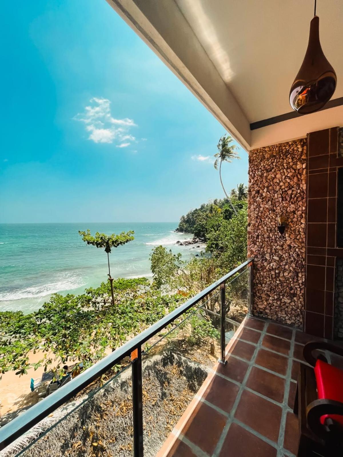 Coral Beach Hotel Mirissa Ngoại thất bức ảnh