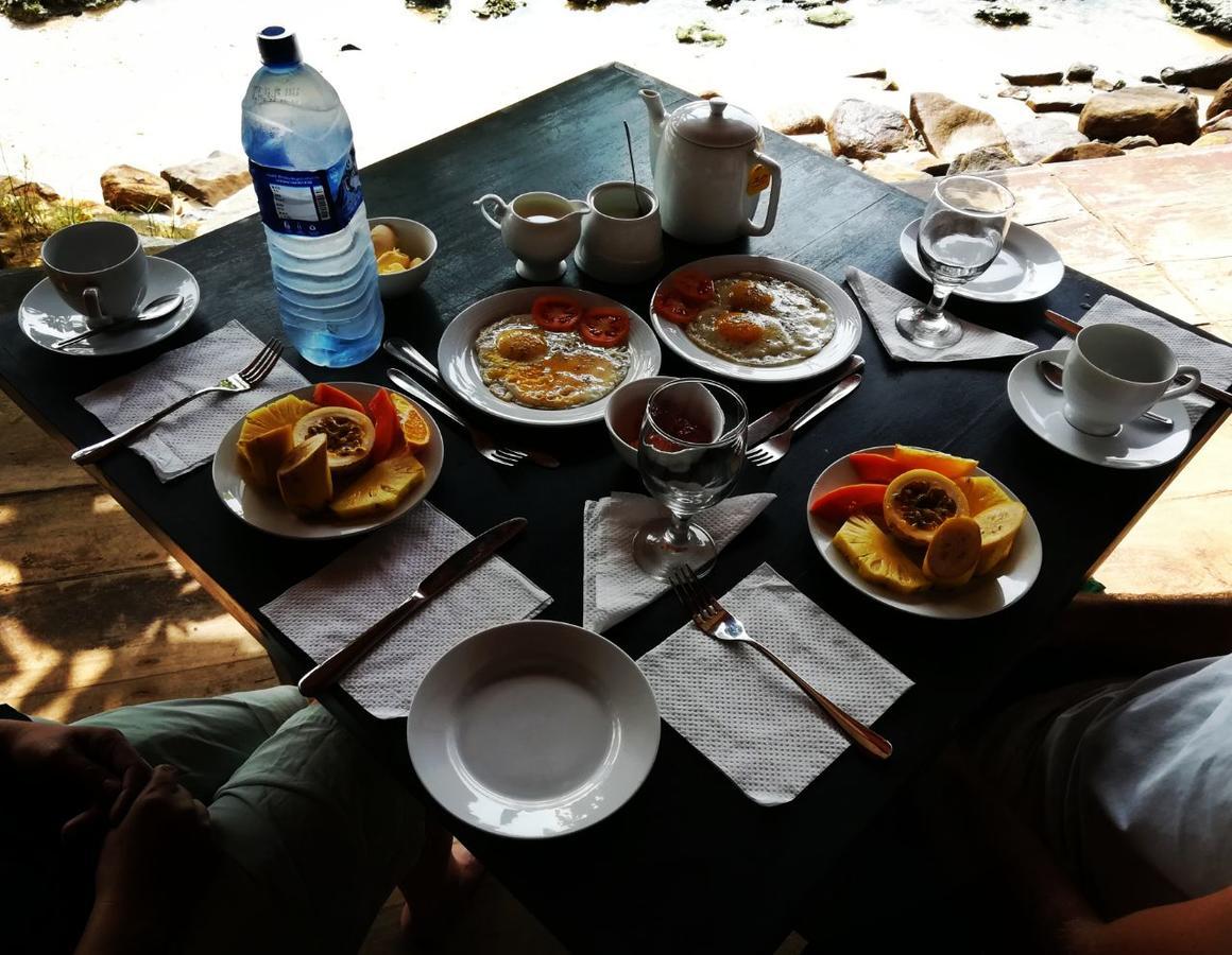 Coral Beach Hotel Mirissa Ngoại thất bức ảnh