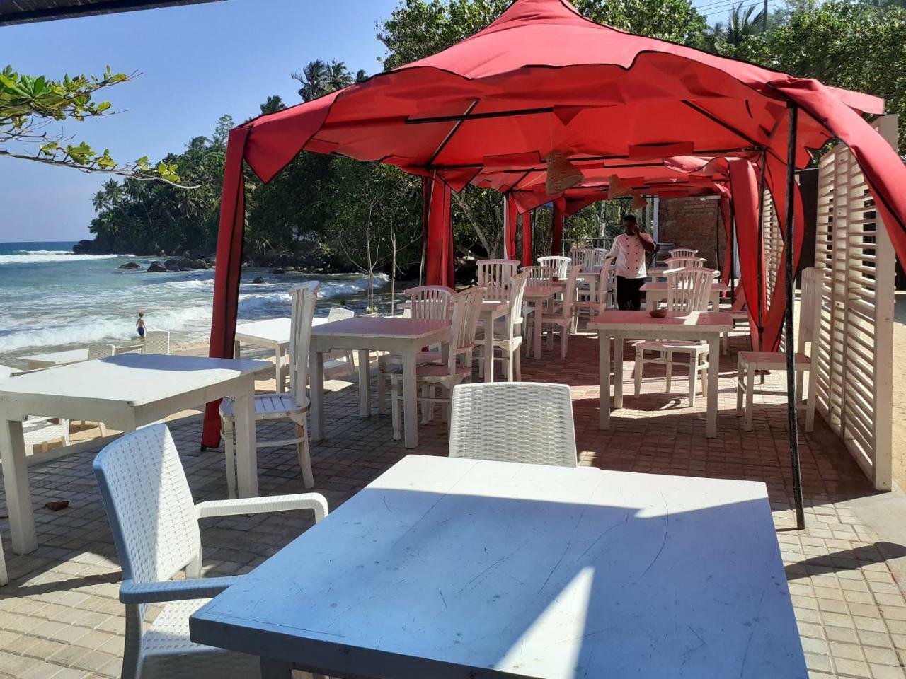Coral Beach Hotel Mirissa Ngoại thất bức ảnh